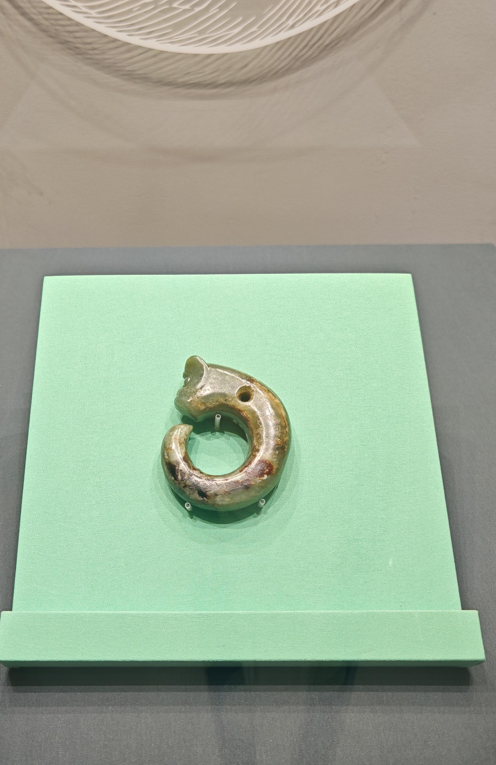 玉猪龙